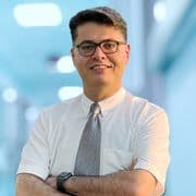 دکتر علیرضا بخشی