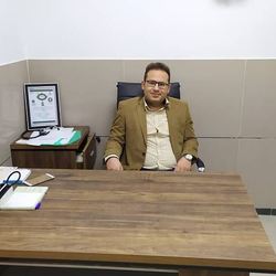 دکتر محمد حسن پاکیاری